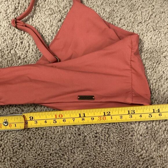 New. Roxy floral bikini set. Medium. Retails $89 - Picture 7 of 7